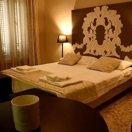 Due Cani Casa de hóspedes 3*